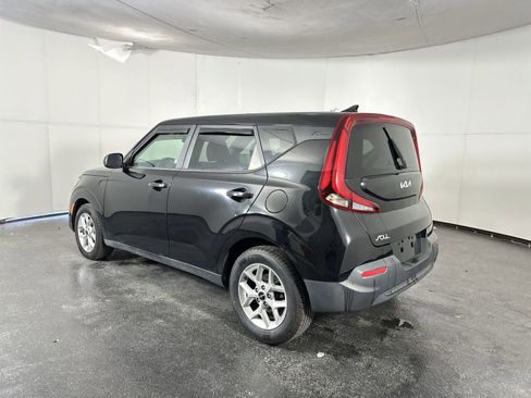 Used 2022 Kia Soul LX w/ Technology Package FWD image 6