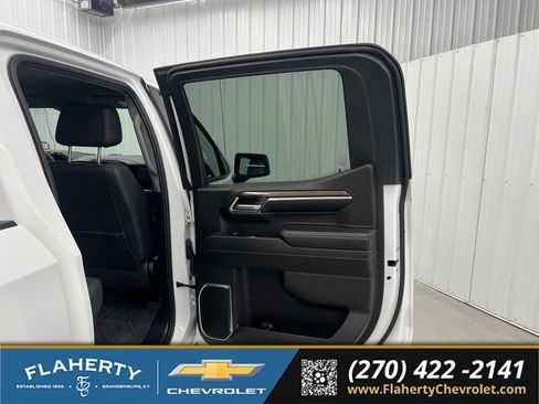 Used 2023 Chevrolet Silverado 1500 RST w/ Rally Edition AWD/4WD image 12