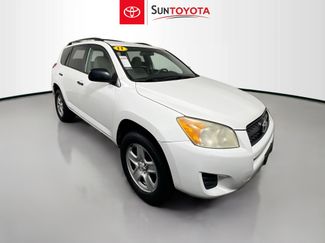 Used 2011 Toyota RAV4 4WD video 1