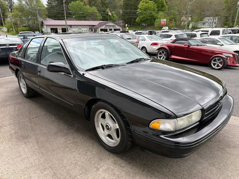 Used 1995 Chevrolet Impala SS RWD image 3