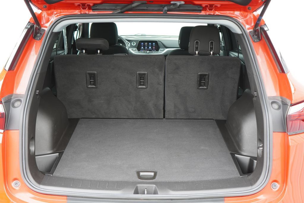 Used 2021 Chevrolet Blazer LT FWD image 8