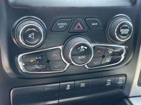 Used 2019 RAM 1500 Big Horn AWD/4WD image 23
