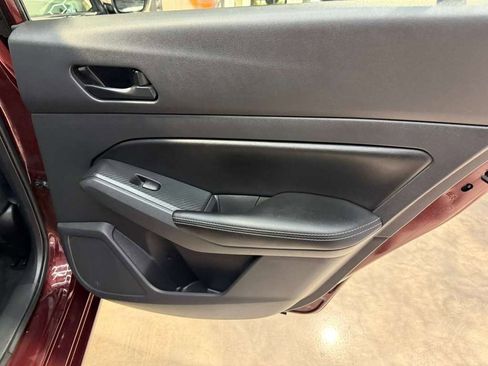 Used 2025 Nissan Altima 2.5 SV image 43