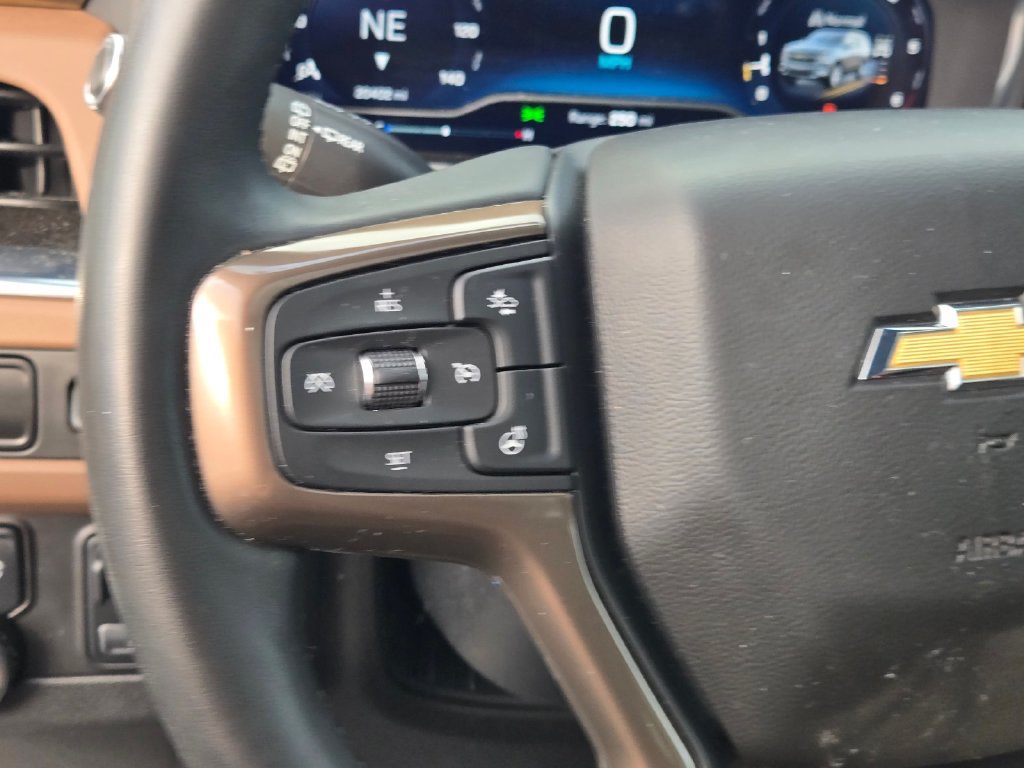 Used 2024 Chevrolet Suburban High Country w/ LPO, Illumination Package AWD/4WD image 28