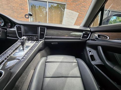 Used 2013 Porsche Panamera S RWD image 64