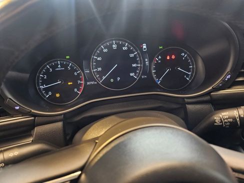 Used 2024 MAZDA MAZDA3 s image 25