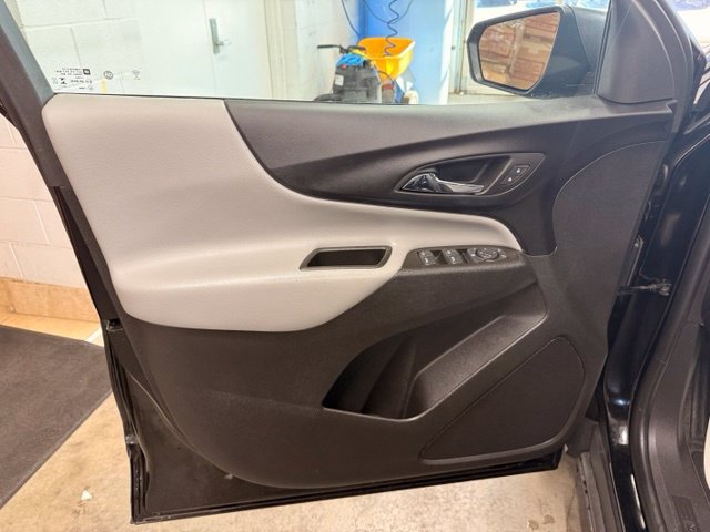 Used 2024 Chevrolet Equinox LS FWD image 9