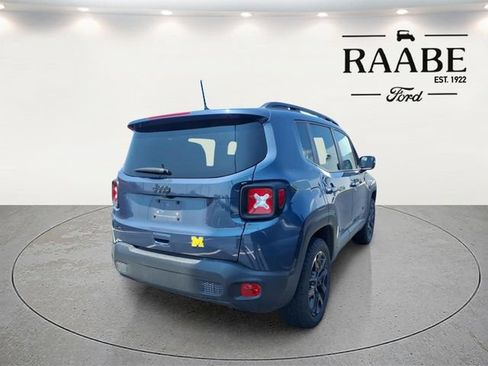 Used 2023 Jeep Renegade Altitude w/ Convenience Group I AWD/4WD image 9