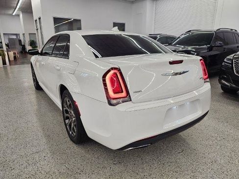 Used 2015 Chrysler 300 S image 6