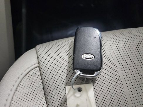 Used 2020 Kia Telluride EX image 38