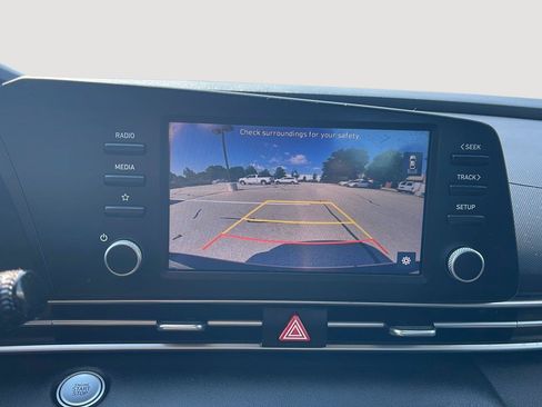 Used 2023 Hyundai Elantra SEL FWD image 32
