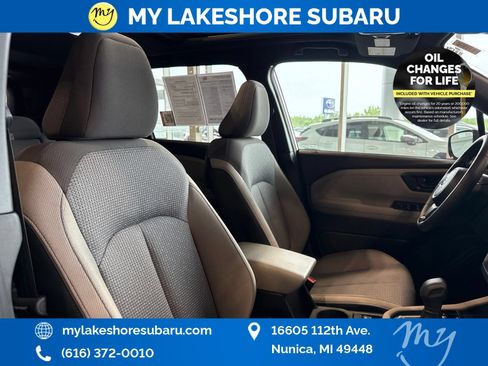 Certified 2025 Subaru Forester Premium AWD/4WD image 30