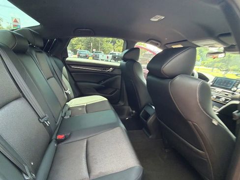Used 2018 Honda Accord Sport image 41