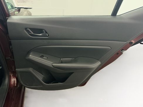 Used 2025 Nissan Altima 2.5 SV FWD image 30