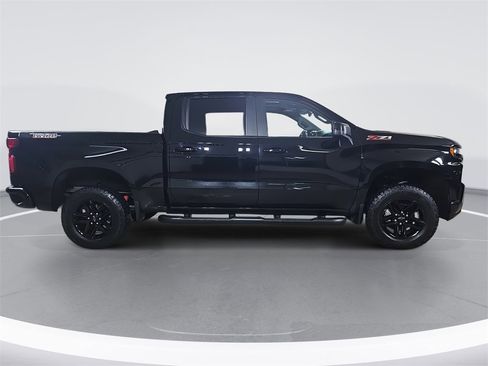 Certified 2021 Chevrolet Silverado 1500 LT Trail Boss w/ Convenience Package II image 2