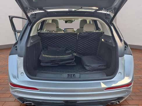 Used 2024 Lincoln Corsair Grand Touring w/ Equipment Group 301A image 28