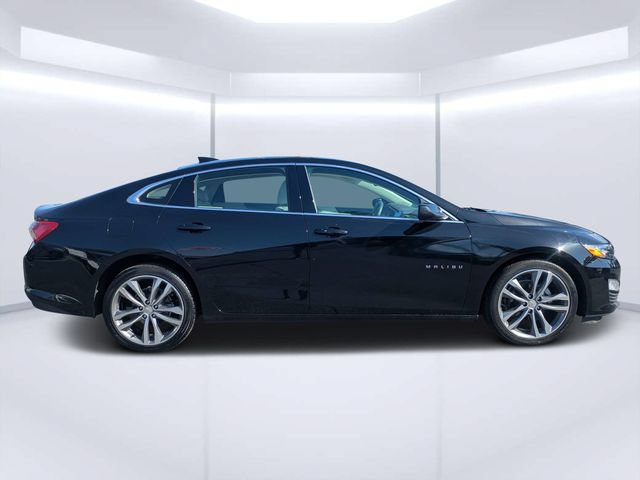 Used 2024 Chevrolet Malibu LT FWD image 2