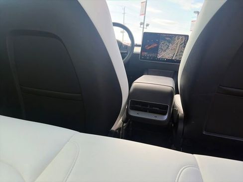 Used 2021 Tesla Model 3 Long Range image 41