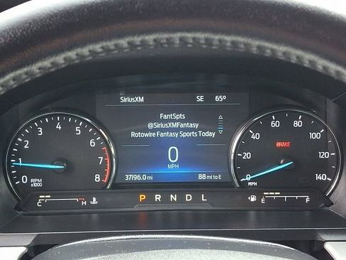 Used 2022 Ford Explorer XLT w/ Class IV Trailer Tow Package image 22