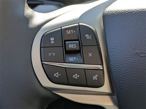 New 2026 Ford Explorer Active w/ Active Comfort Package image 16
