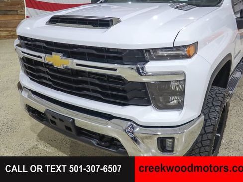 Used 2025 Chevrolet Silverado 2500 LT w/ Convenience Package AWD/4WD image 26