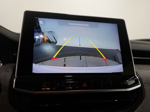 Used 2022 Jeep Compass Latitude image 20