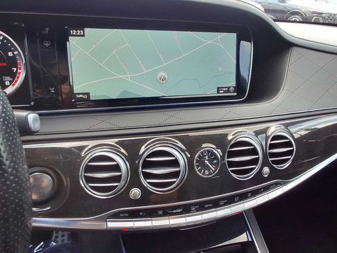 Used 2017 Mercedes-Benz S 63 AMG 4MATIC Sedan image 20