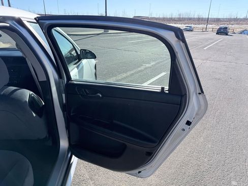 Used 2016 Chevrolet Impala LT image 20