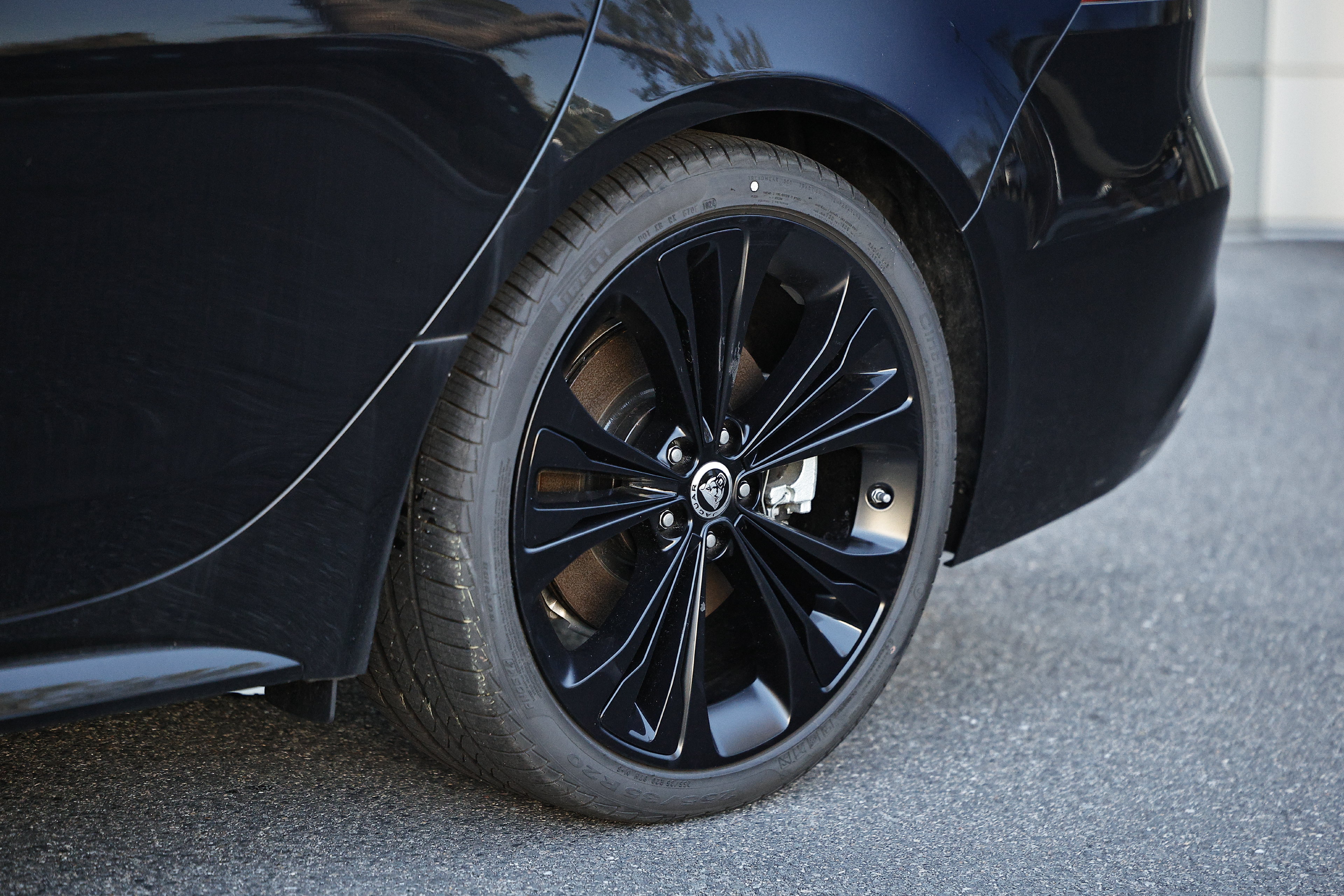 New 2024 Jaguar XF R-Dynamic SE AWD/4WD image 6