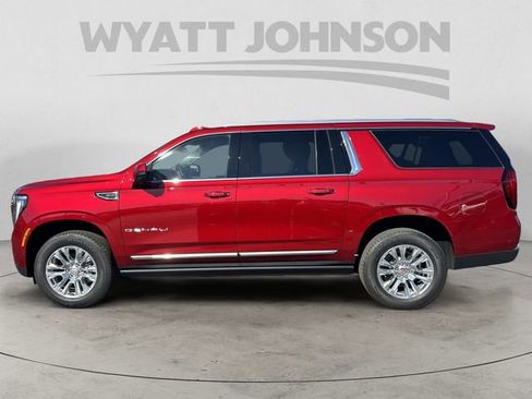 New 2026 GMC Yukon XL Denali w/ Sun & Power Step Package AWD/4WD image 2