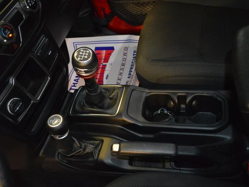 Used 2021 Jeep Wrangler Sport AWD/4WD image 20