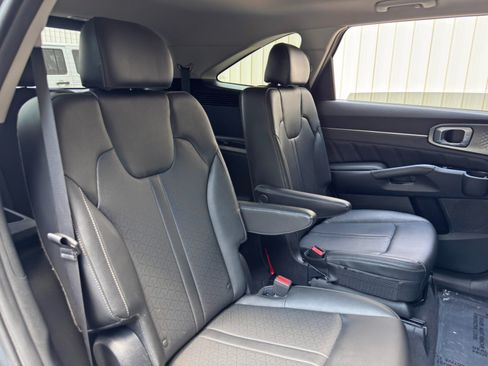 Used 2022 Kia Sorento SX FWD image 36