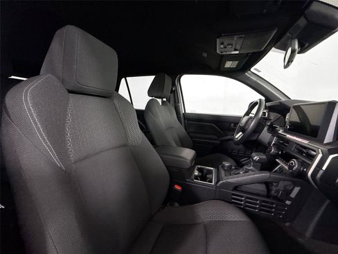 Certified 2025 Toyota 4Runner SR5 image 38