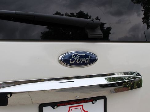 Used 2014 Ford Expedition Limited w/ Equipment Group 301A AWD/4WD image 45