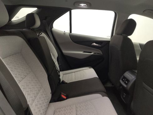 Used 2023 Chevrolet Equinox LS image 19