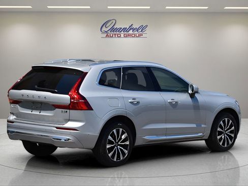 Certified 2023 Volvo XC60 B5 Plus w/ Climate Package AWD/4WD image 4
