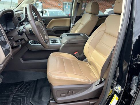 Used 2018 GMC Sierra 2500 Denali w/ Duramax Plus Package image 16