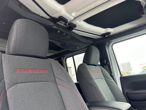 New 2026 Jeep Wrangler Unlimited Rubicon AWD/4WD image 17