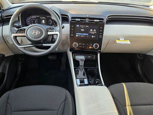 Certified 2024 Hyundai Tucson SE image 25