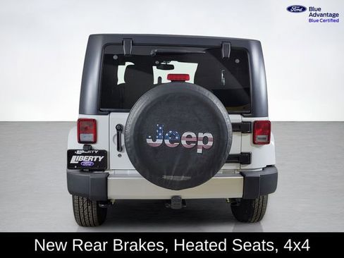 Used 2017 Jeep Wrangler Sahara w/ Connectivity Group AWD/4WD image 4