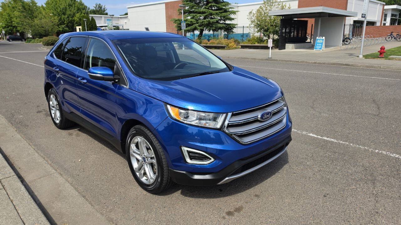 Used 2018 Ford Edge Titanium AWD/4WD image 3