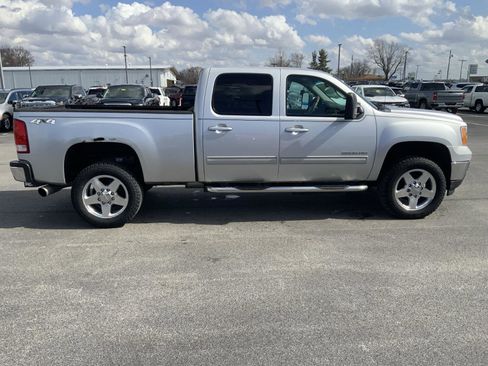Used 2014 GMC Sierra 2500 SLT w/ SLT Convenience Package image 14