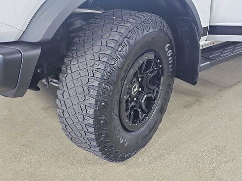 Used 2023 Ford Bronco Wildtrak AWD/4WD image 37