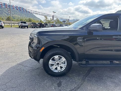 New 2025 Ford Ranger XL image 9