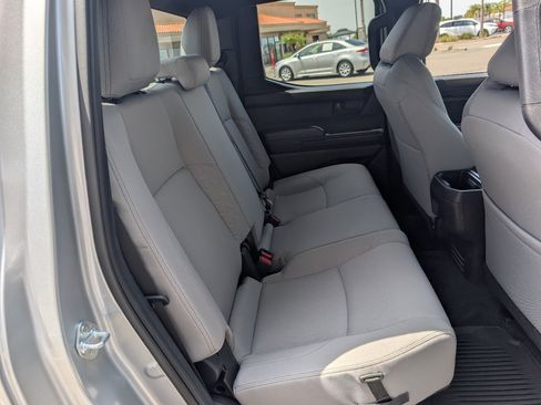 Used 2025 Toyota Tacoma SR5 AWD/4WD image 5