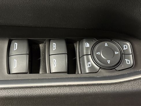 Used 2023 GMC Sierra 1500 SLT w/ SLT Premium Package image 17