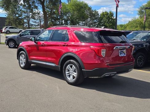 Certified 2023 Ford Explorer XLT w/ Equipment Group 202A AWD/4WD image 3