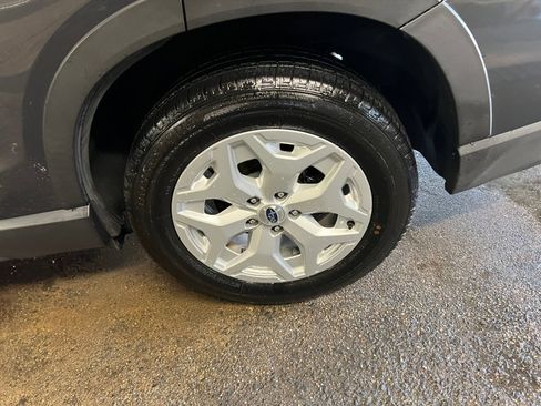 Used 2020 Subaru Forester w/ Alloy Wheel Package image 26