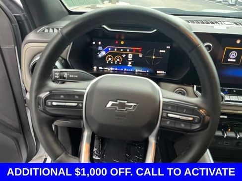 Used 2023 Chevrolet Colorado ZR2 w/ ZR2 Convenience Package III AWD/4WD image 18