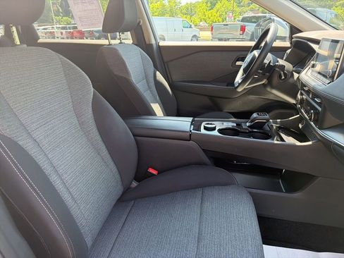 Used 2023 Nissan Rogue SV AWD/4WD image 21